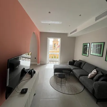 Apartment Heart, 3 *