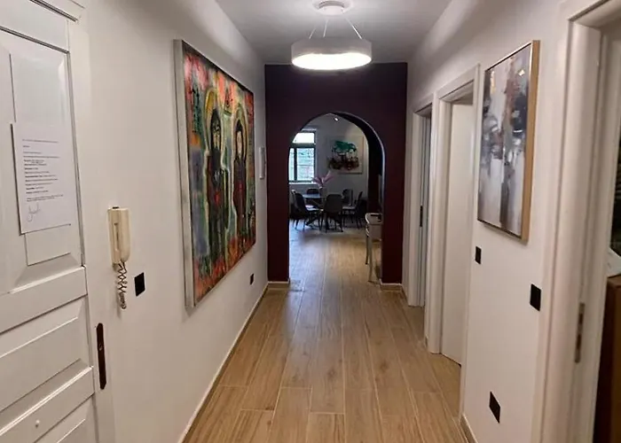 Heart, 3 아파트 발레타